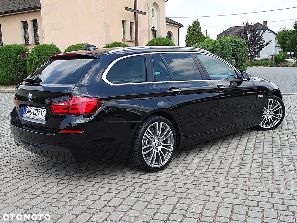 BMW Seria 5 520d - 25