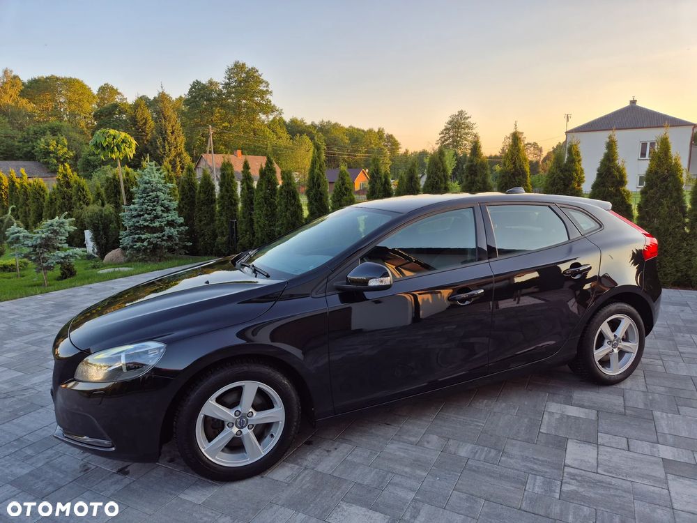 Volvo V40 T2 Kinetic - 28
