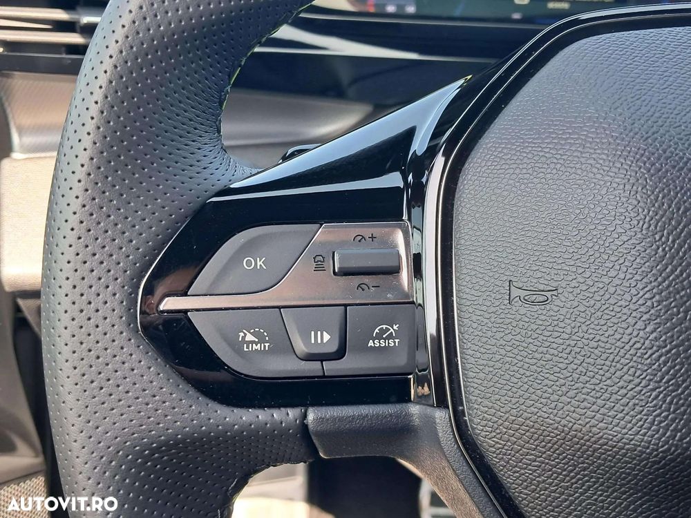 Peugeot 308 1.2L 136 e-DCS6 MHEV GT - 16