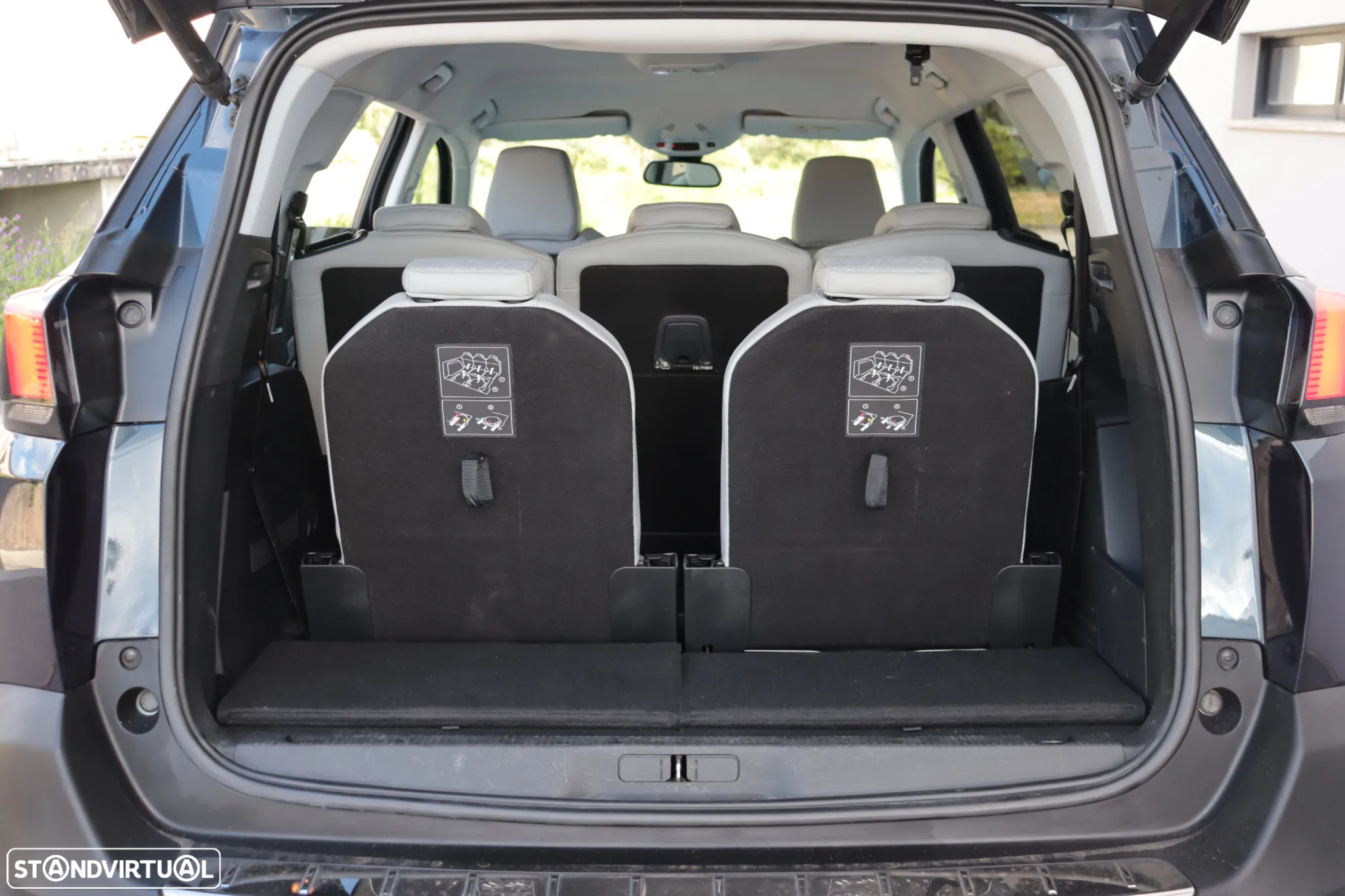Peugeot 5008 1.2 PureTech Allure EAT8 - 34
