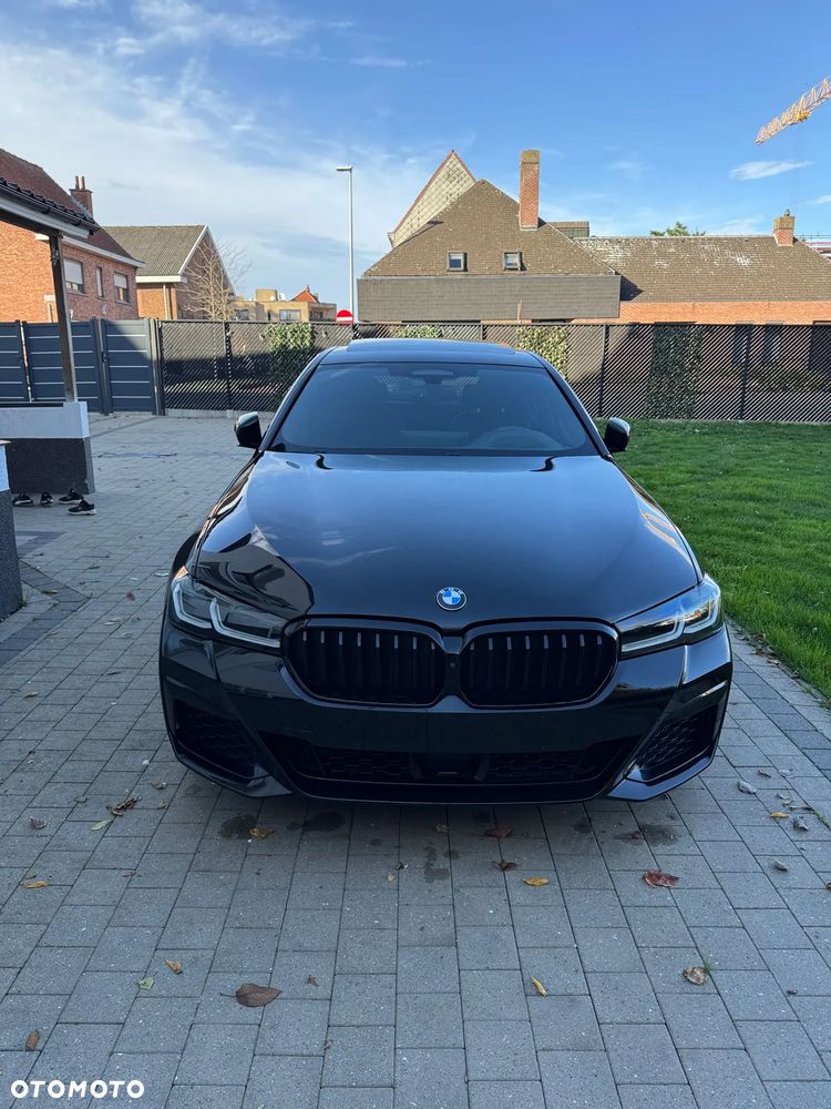 BMW Seria 5 530e xDrive M Sport sport - 3