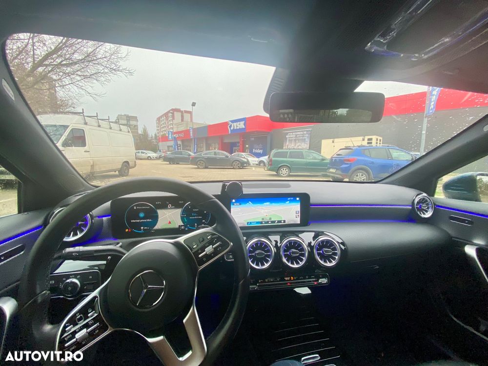 Mercedes-Benz A 180 d Sedan 8G-DCT - 1