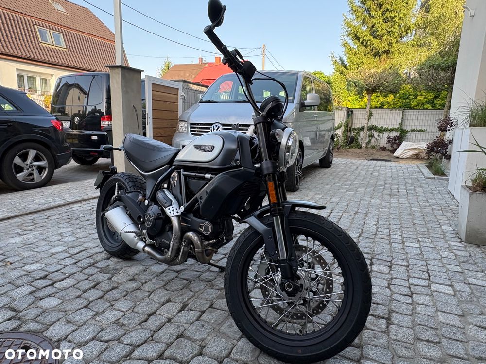 Ducati Scrambler - 1