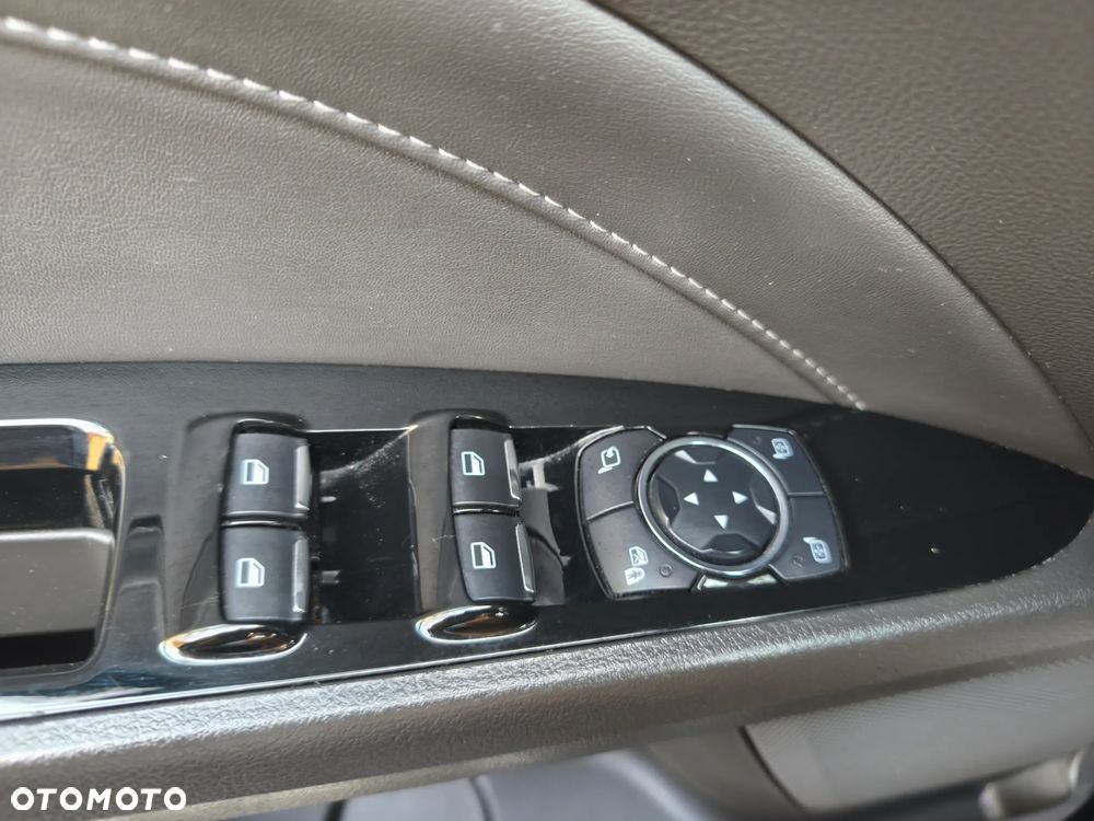 Ford Mondeo 2.0 TDCi Titanium PowerShift - 27