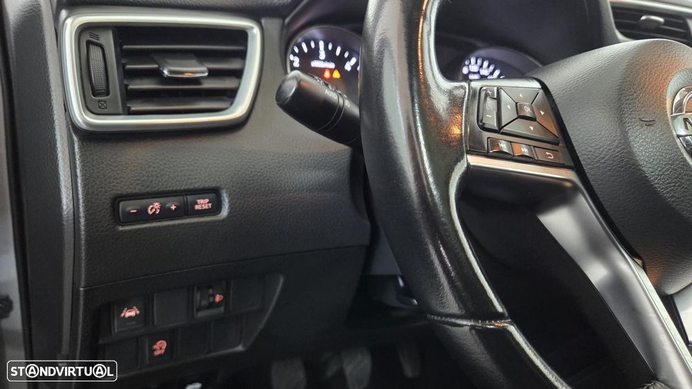 Nissan Qashqai 1.5 dCi N-Connecta - 15