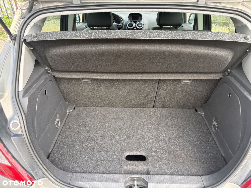 Opel Corsa 1.4 T Cosmo S&S - 22