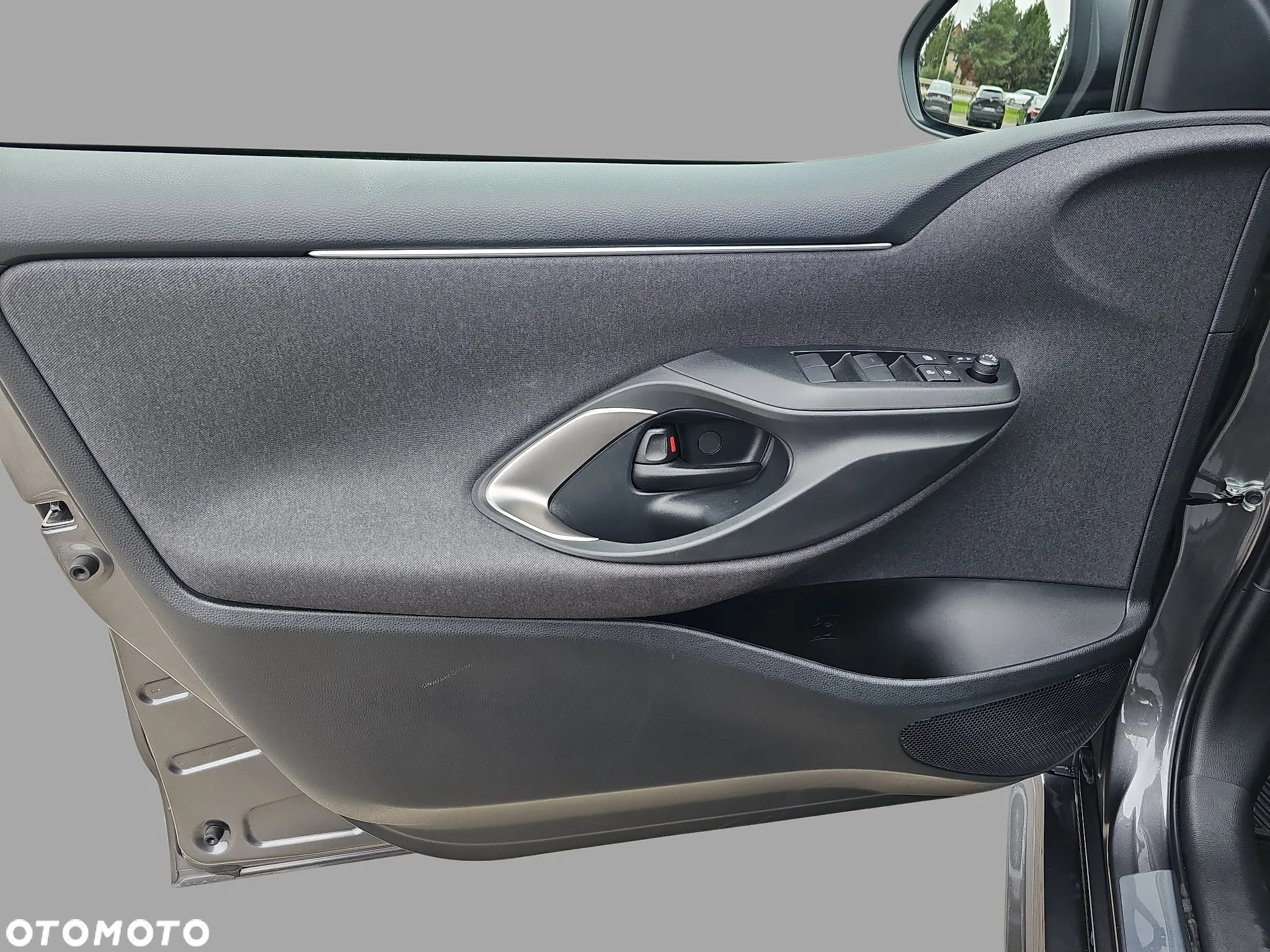 Mazda 2 - 10