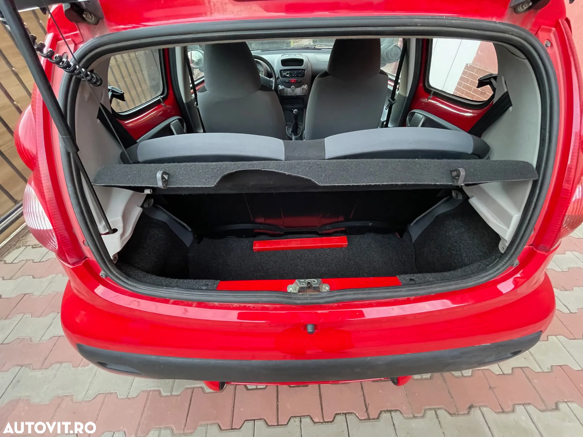 Peugeot 107 One 1.0 E - 11