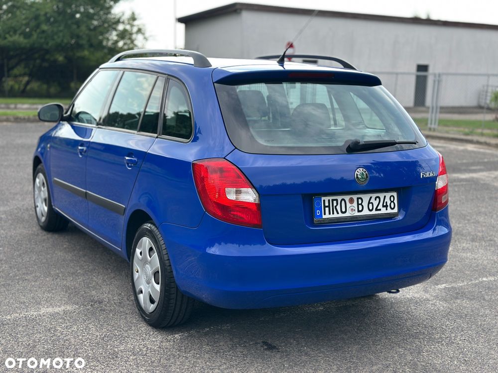 Skoda Fabia 1.4 16V Ambiente - 9