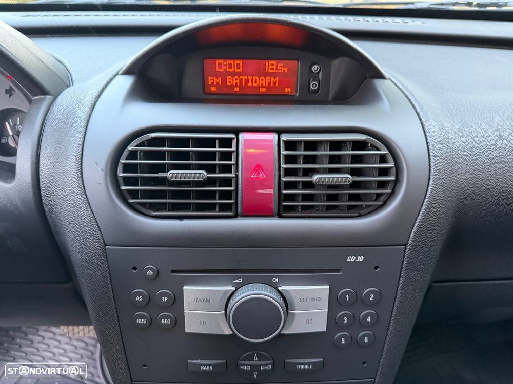 Opel Combo - 26