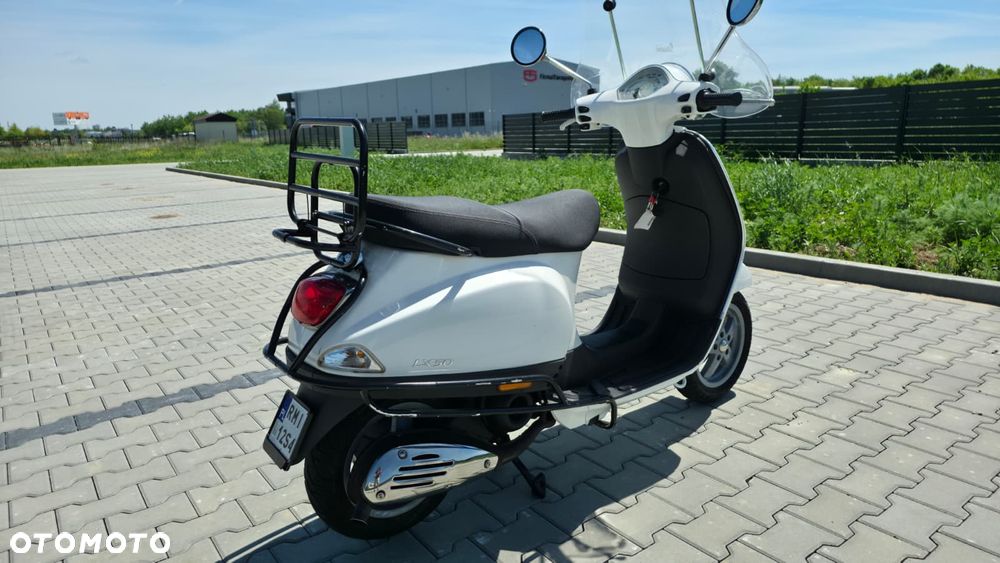 Piaggio Vespa - 4