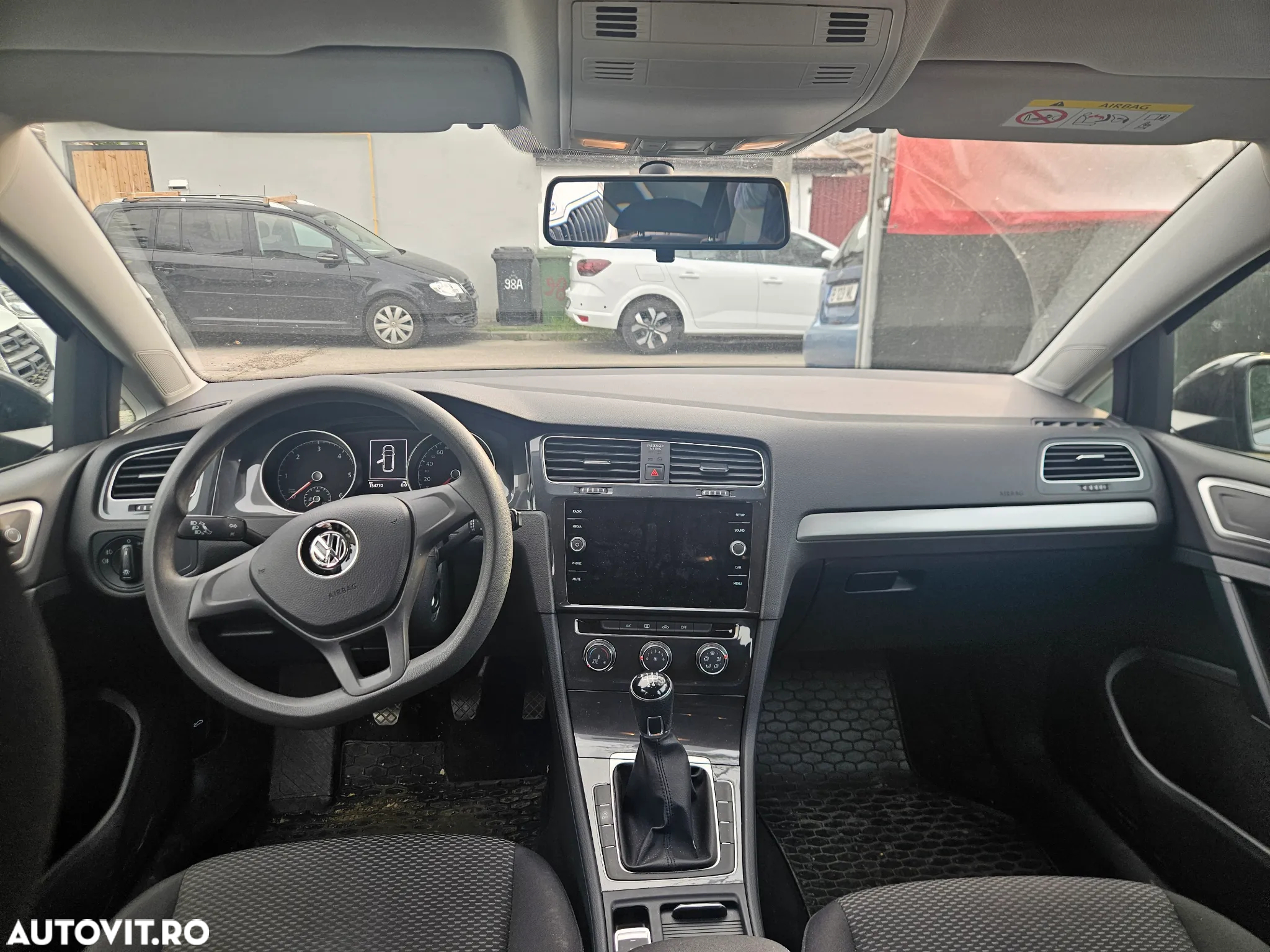 Volkswagen Golf 1.6 TDI Trendline - 5