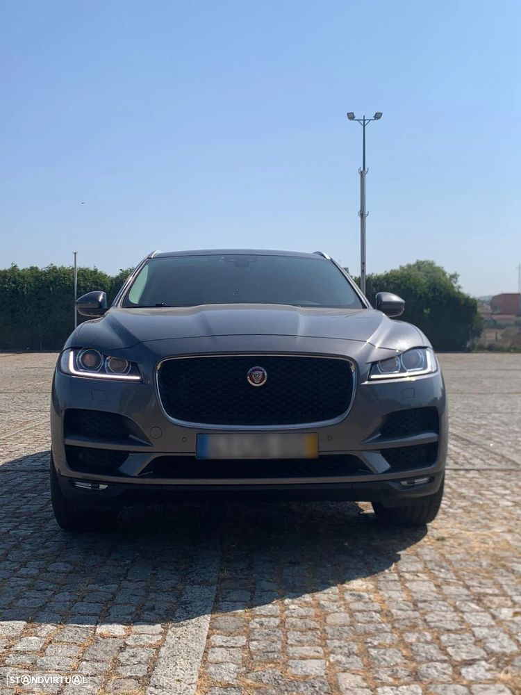 Jaguar F-Pace 2018 photo 2