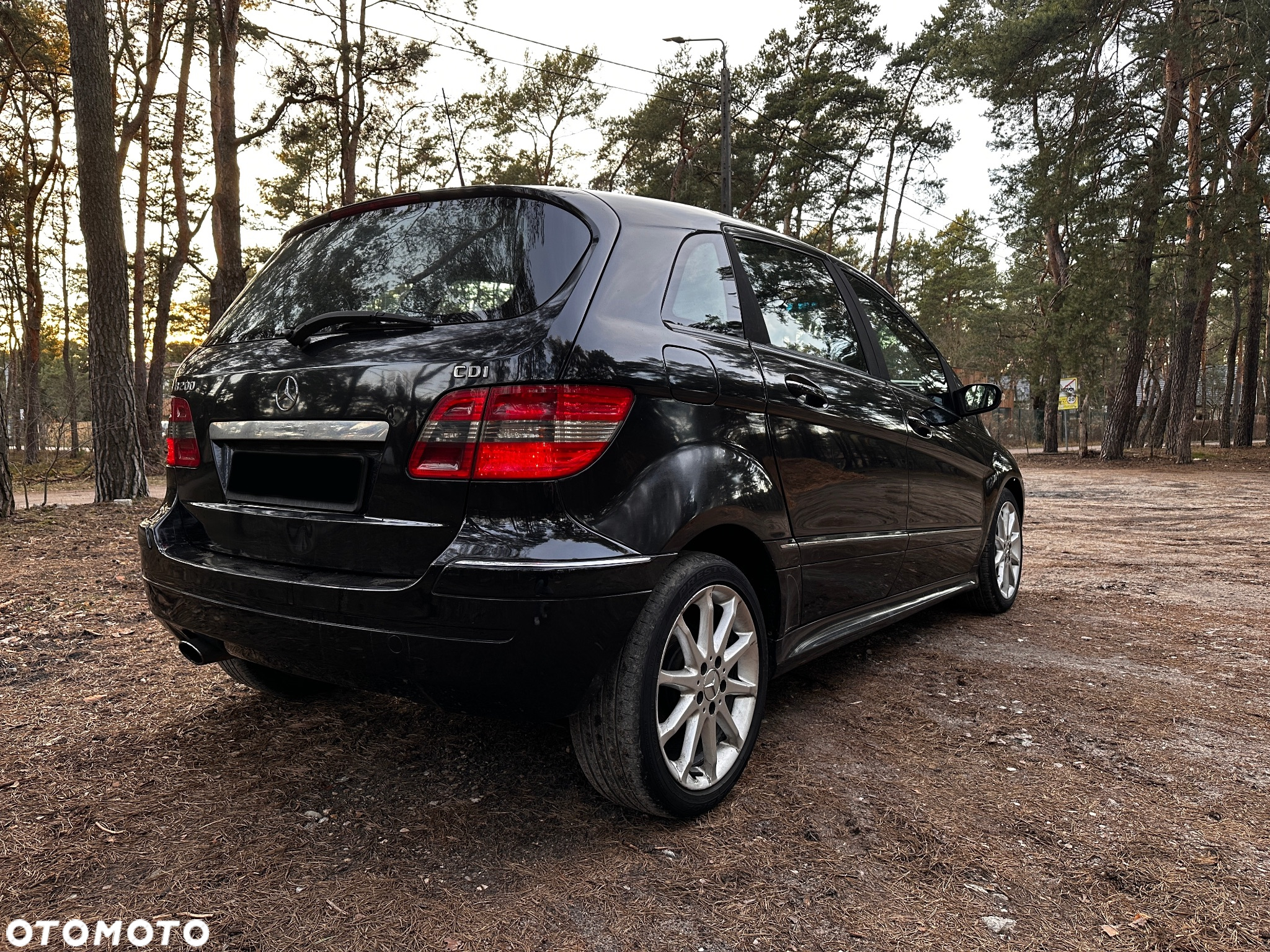 Mercedes-Benz Klasa B 200 CDI - 26
