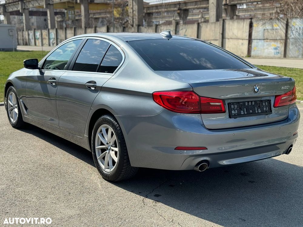 BMW Seria 5 520i AT - 6