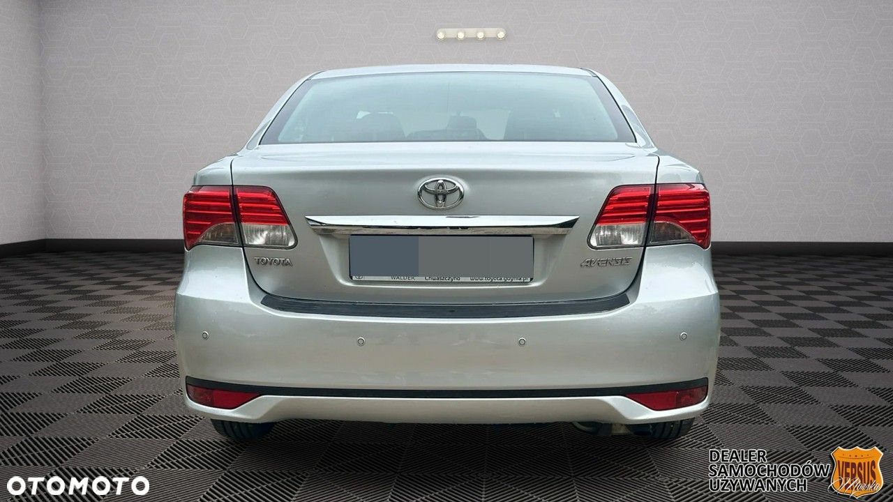 Toyota Avensis 1.6 Active - 5