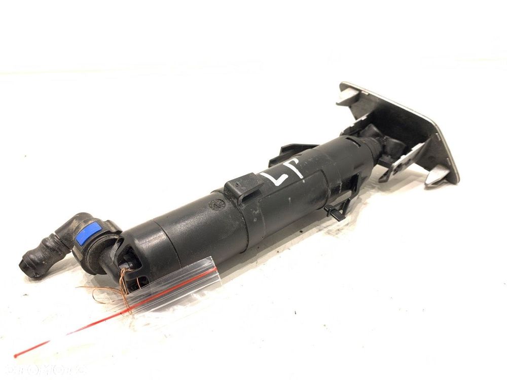 SPRYSKIWACZ REFLEKTORA LEWY  VW TOURAN (5T1) 2015 - 2022 1.5 TSI 110 kW [150 KM] benzyna 2018 - 2022 - 2