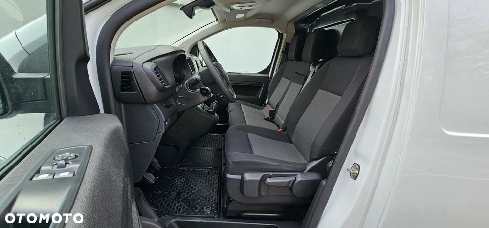Opel VIVARO - 33