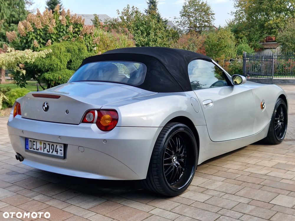 BMW Z4 2.5i - 17