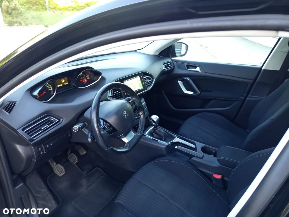 Peugeot 308 - 4