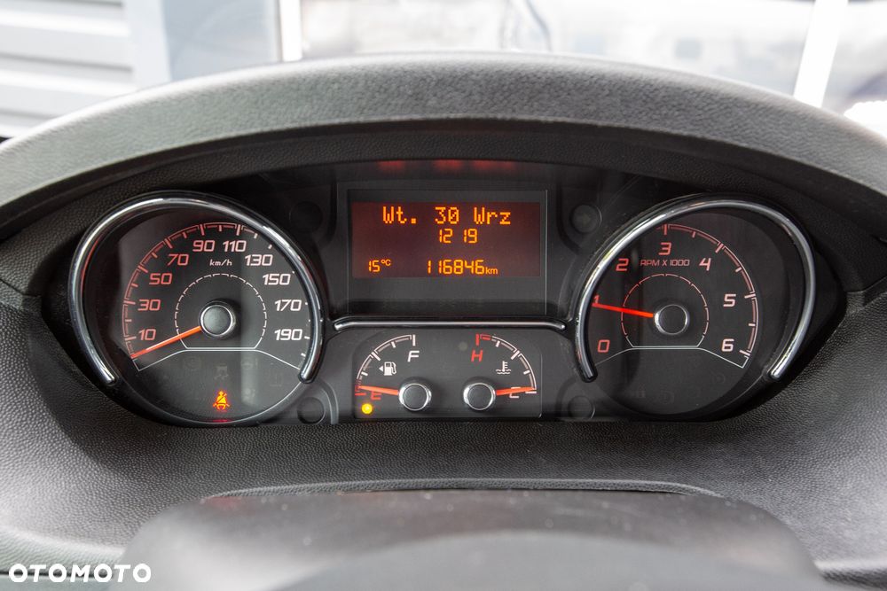 Fiat Ducato 2.3 L2H2 *ŚREDNI* Professional - 16