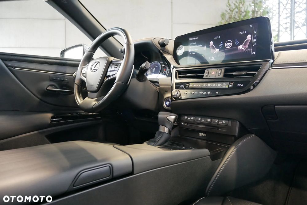 Lexus ES 300h Prestige - 29