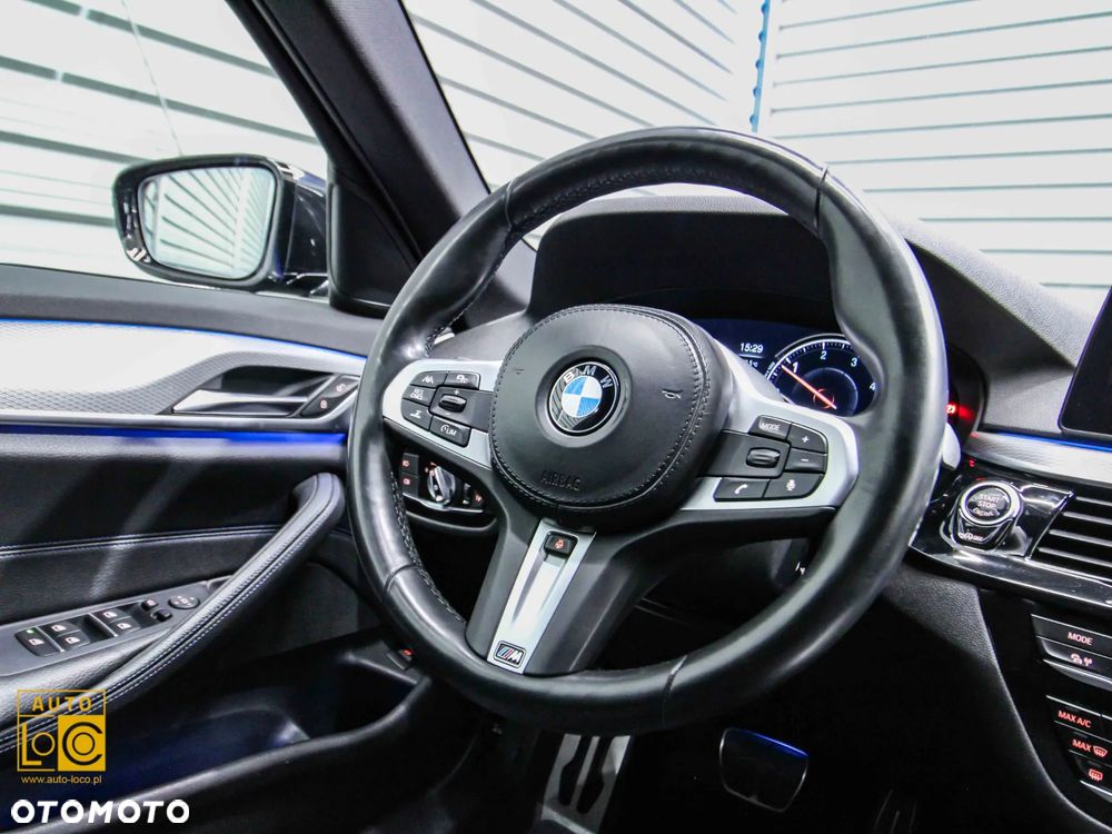 BMW Seria 5 520d M Sport - 31
