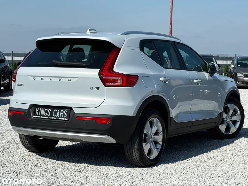 Volvo XC 40 B4 B AWD Geartronic Momentum Pro - 5