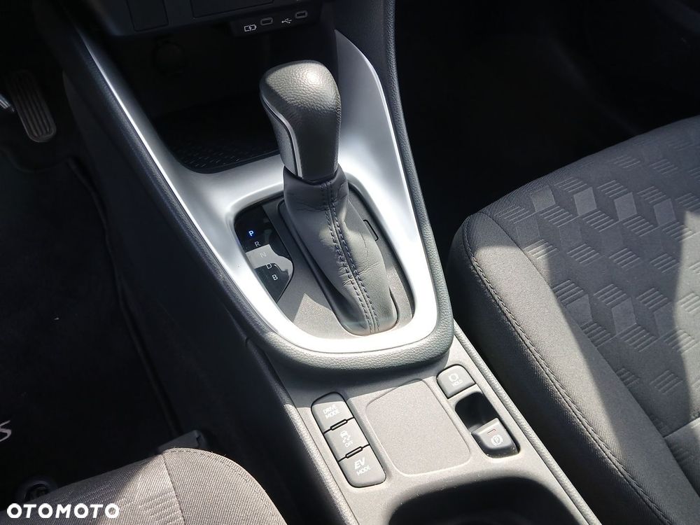 Toyota Yaris - 35