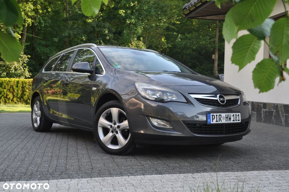 Opel Astra 1.4 Turbo Edition Sport - 2