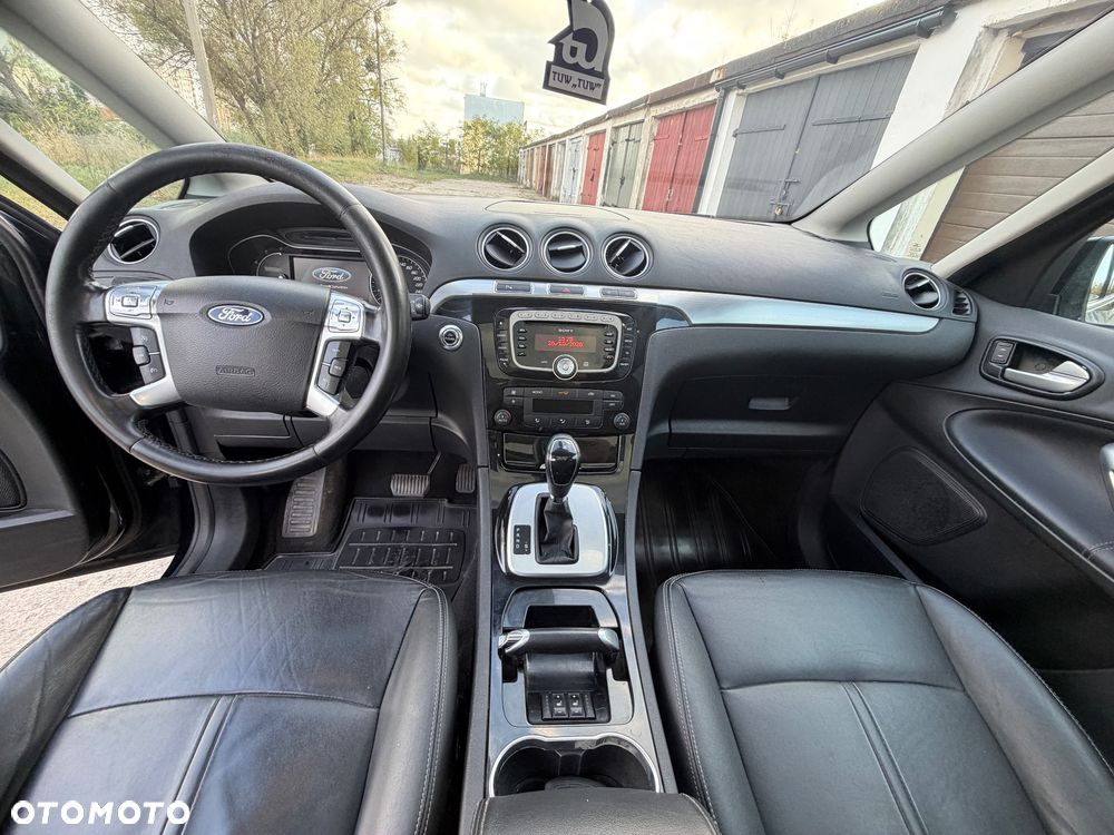 Ford S-Max - 8
