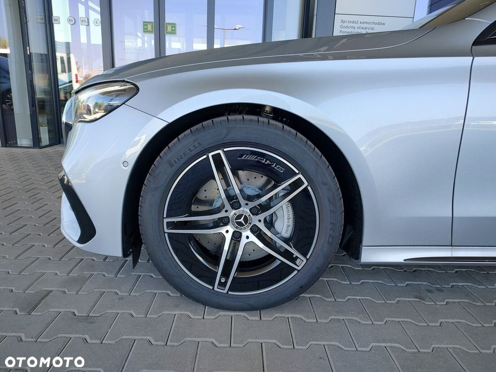 Mercedes-Benz Klasa E - 19