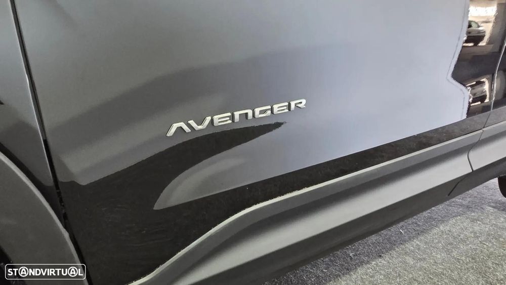 Jeep Avenger 1.2 e-Hybrid Summit DCT - 45