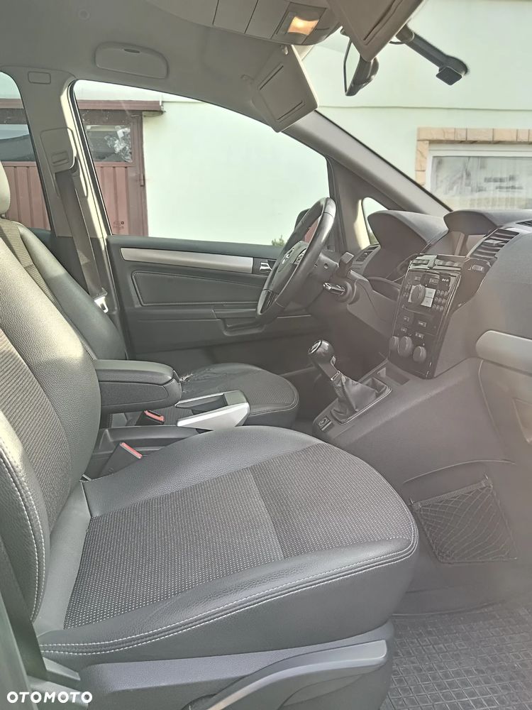 Opel Zafira 1.8 Innovation 110 Jahre - 17