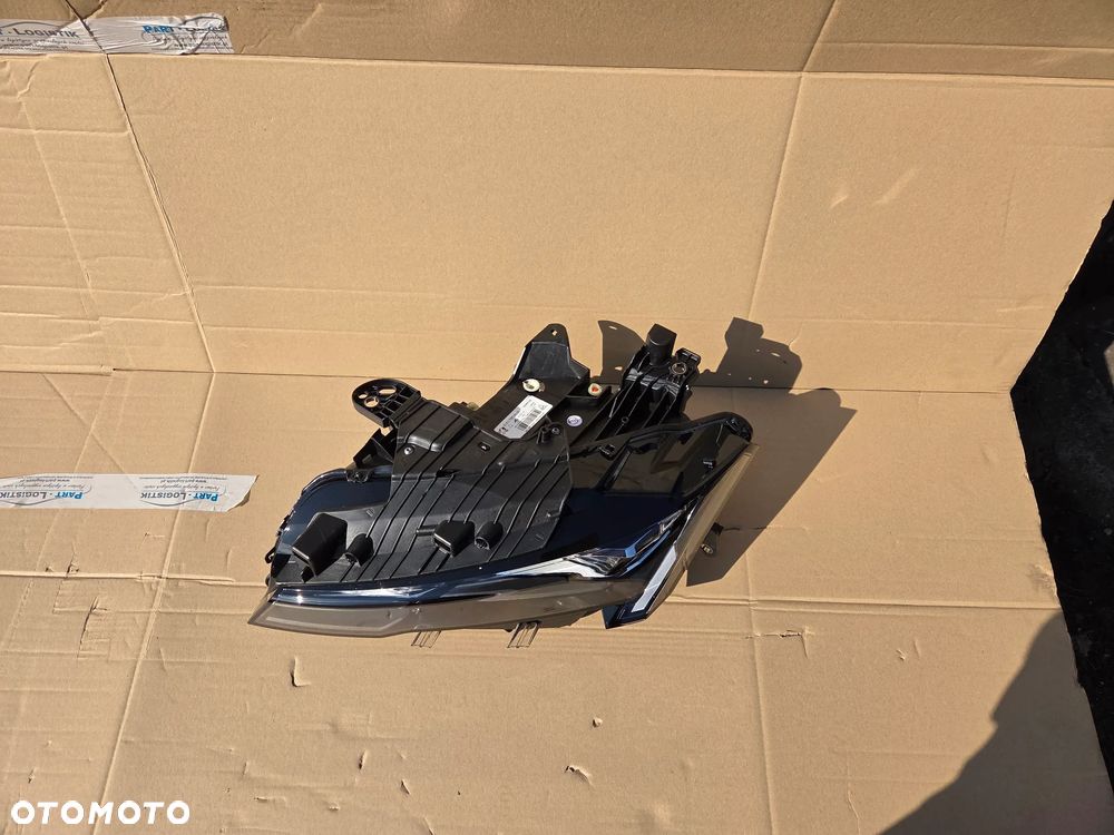 Lampa lewa przód przednia Peugeot 308 III e-308 P51 Matrix Full Led 6505378580 Reflektor lewy przód przedni Peugeot 308 III - 4