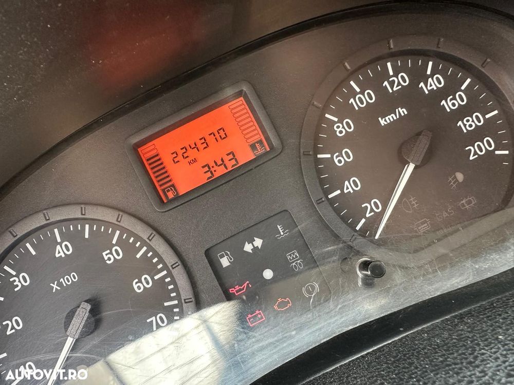 Dacia Logan - 7