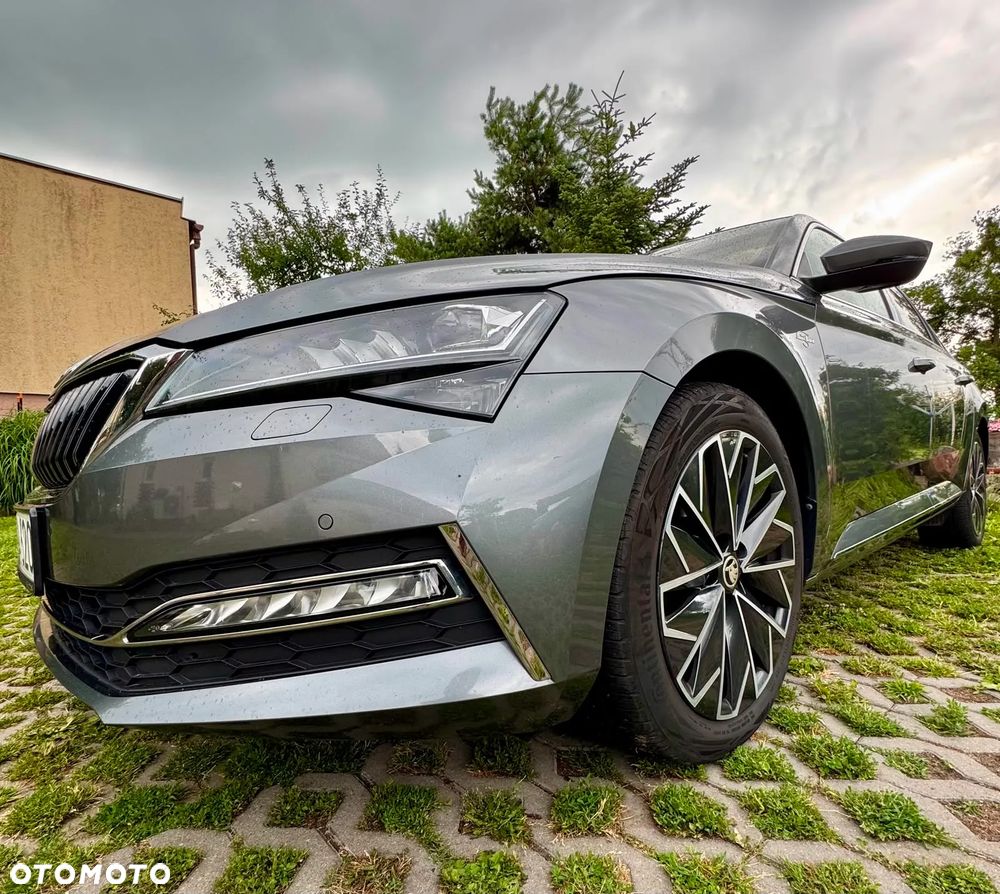 Skoda Superb 2.0 TSI L&K DSG - 4