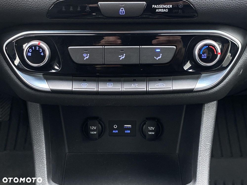 Hyundai i30 1.4 Classic + - 16