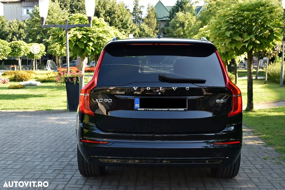 Volvo XC 90 B5 D AWD Ultimate Dark - 11