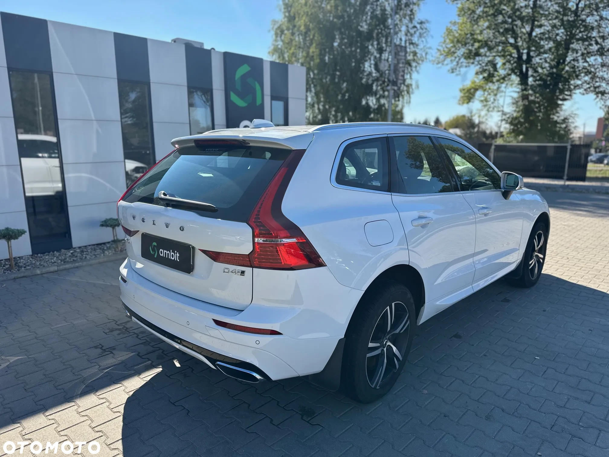 Volvo XC 60 D4 AWD R-Design - 8