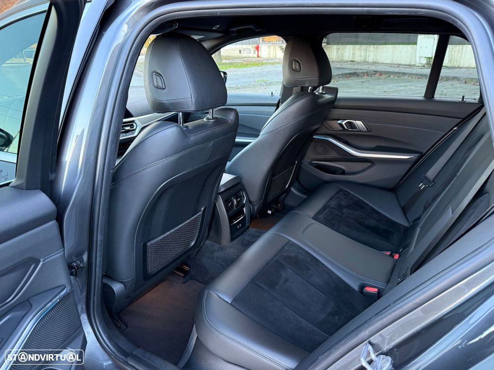 BMW 330 e Touring Pack M Auto - 22