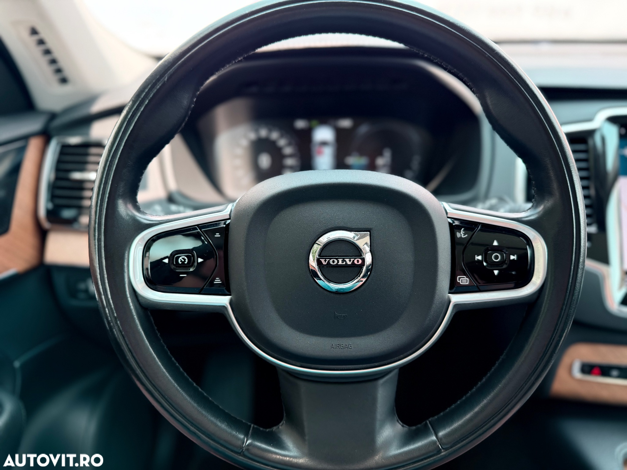 Volvo XC 90 T8 AWD Recharge Geartronic Inscription - 34