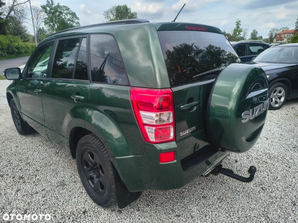 Suzuki Grand Vitara 2.0 Comfort Style - 8