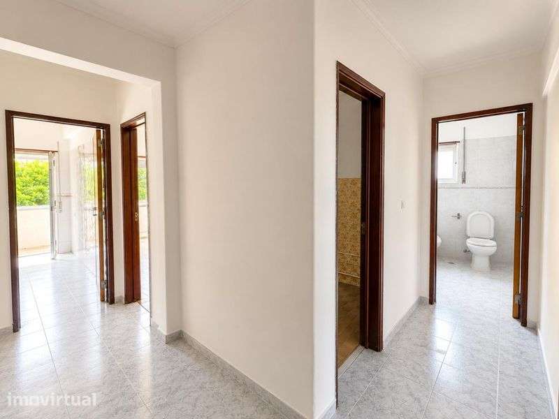 Arrendamento de apartamento T2 na Praceta Norton De Matos , 3 - Grande imagem: 3/9