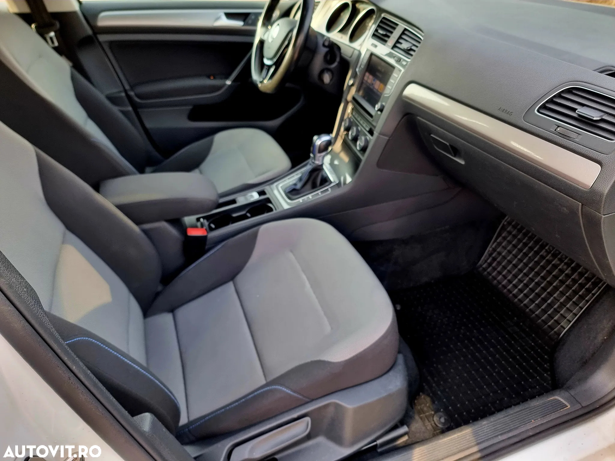 Volkswagen Golf e-Golf - 5