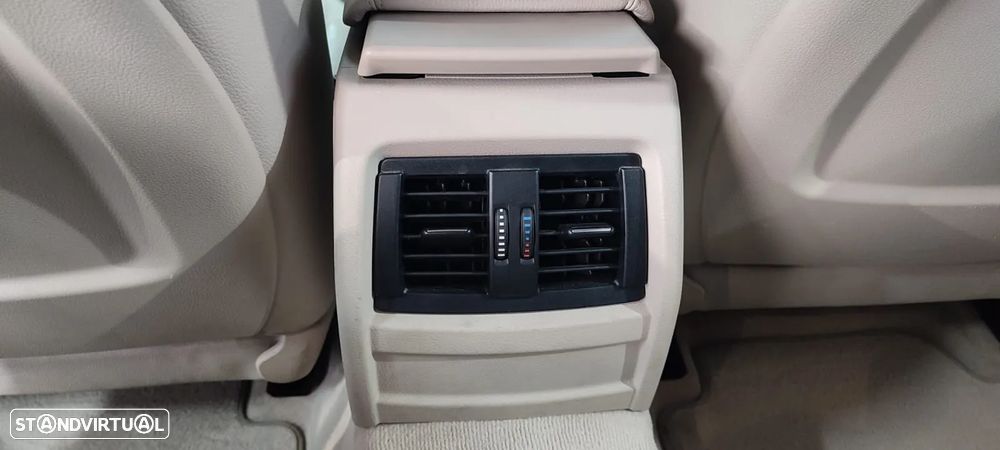 BMW 320 d Touring Aut. Sport Line - 58