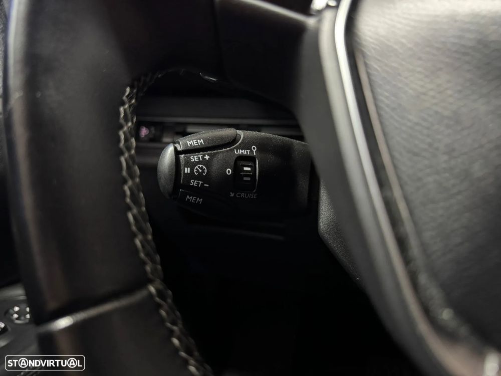 Peugeot 3008 PureTech 130 Stop & Start GPF EAT8 Allure - 25
