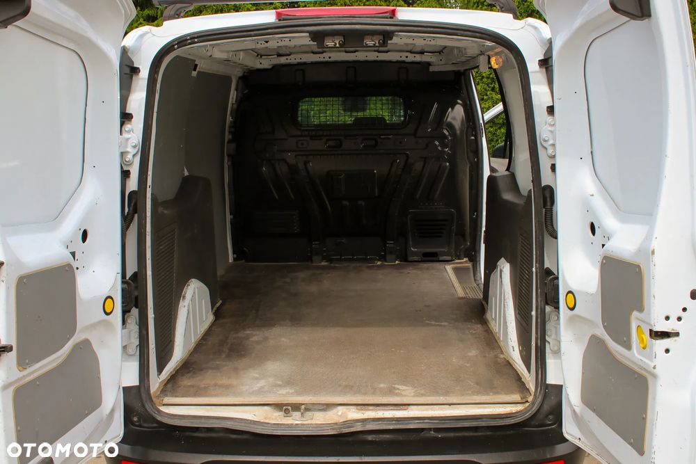 Ford Connect MAX - 38