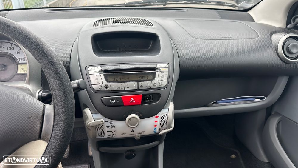 Peugeot 107 1.0 Black&Silver - 8
