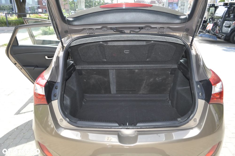 Hyundai i30 1.4 Classic - 8